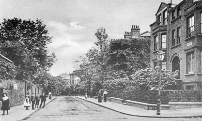 Willow Bridge Road, Canonbury, Islington, ca. 1905